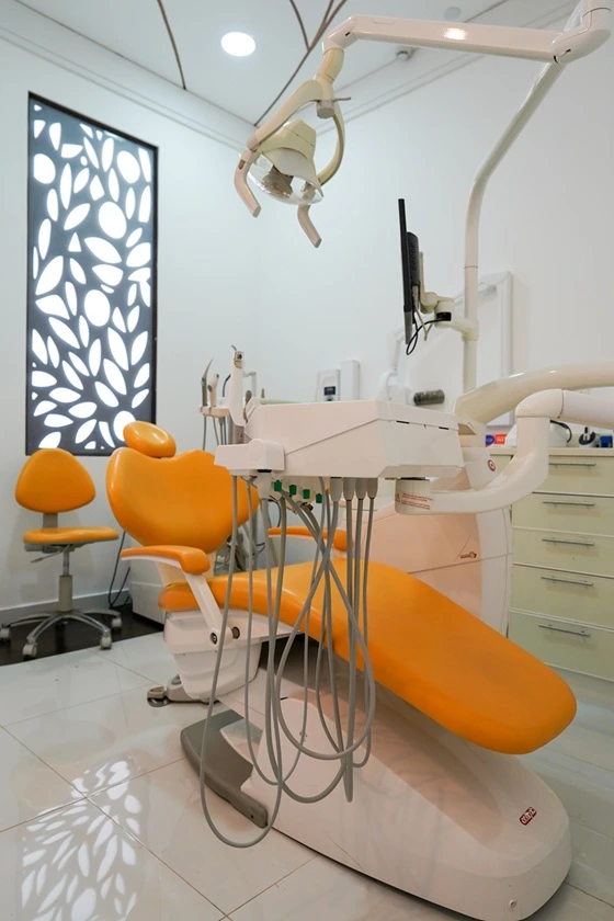 طب الأسنان التجميلي في المركز الأمريكي الطبي