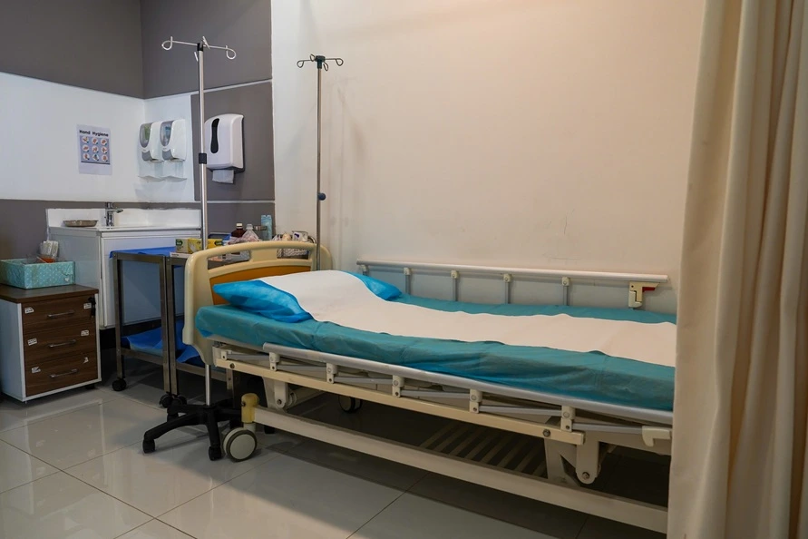 Family healthcare and primary care at the American Medical Center